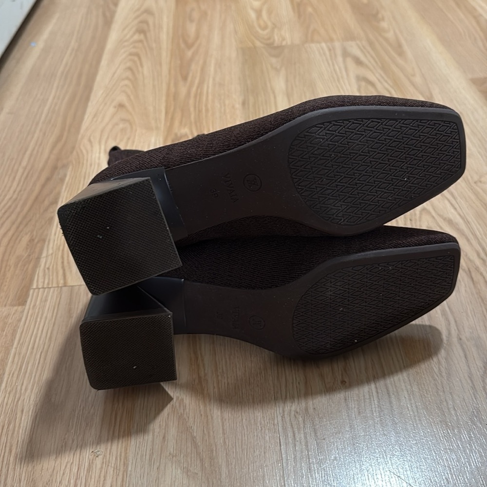 Elegant Brown Women's Ankle Boots - Picture 5 of 5